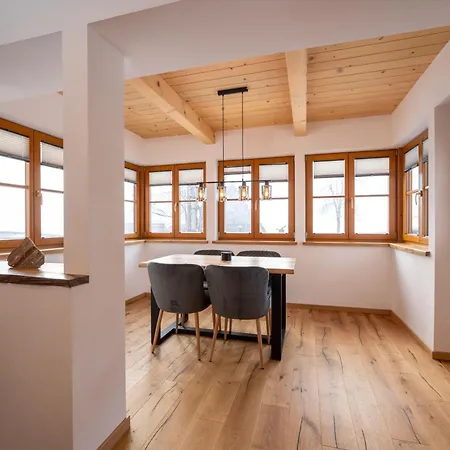 Kressl 公寓 格绍