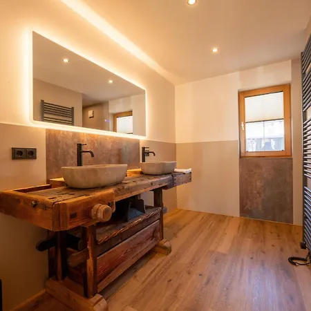 Kressl Apartament *